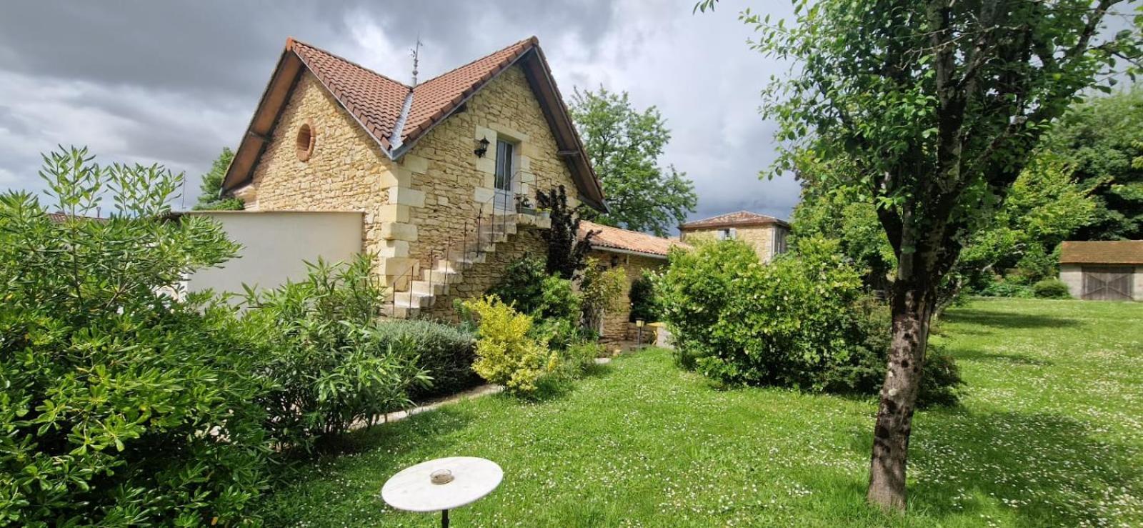 Le Clos Reaud Blaye Exterior photo